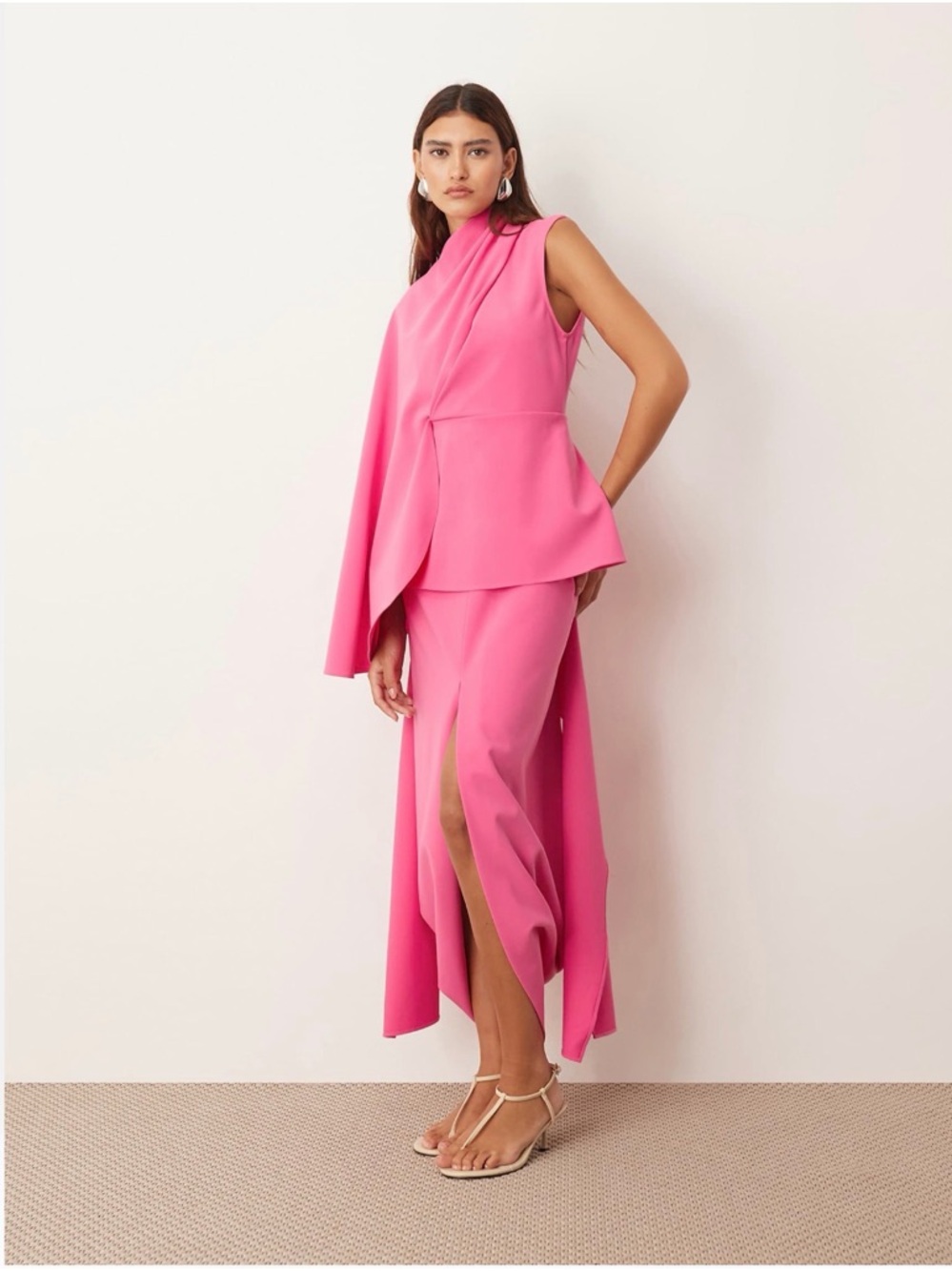 ARRANGE | NWT | 14
 heavy crepe asymmetric sleeve drape panel midi dress in pink - Picture 5 of 6